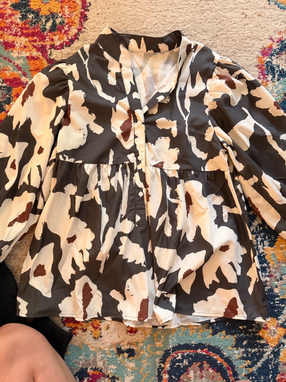 Floral Button-Front Blouse in Black & White